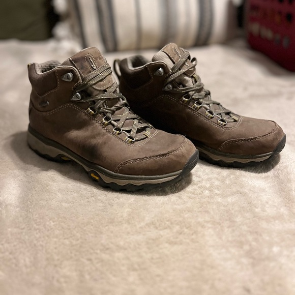 Eddie Bauer Cairn Women’s Boot - Picture 6 of 6